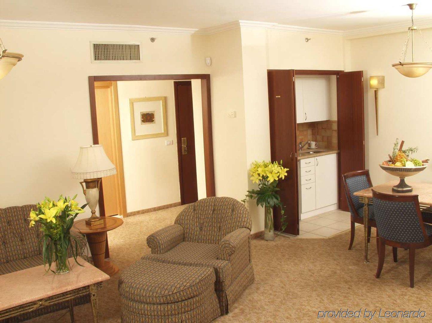 Queen Of Sheba エイラート 部屋 写真 A suite at the Dead Sea Spa Magdiel